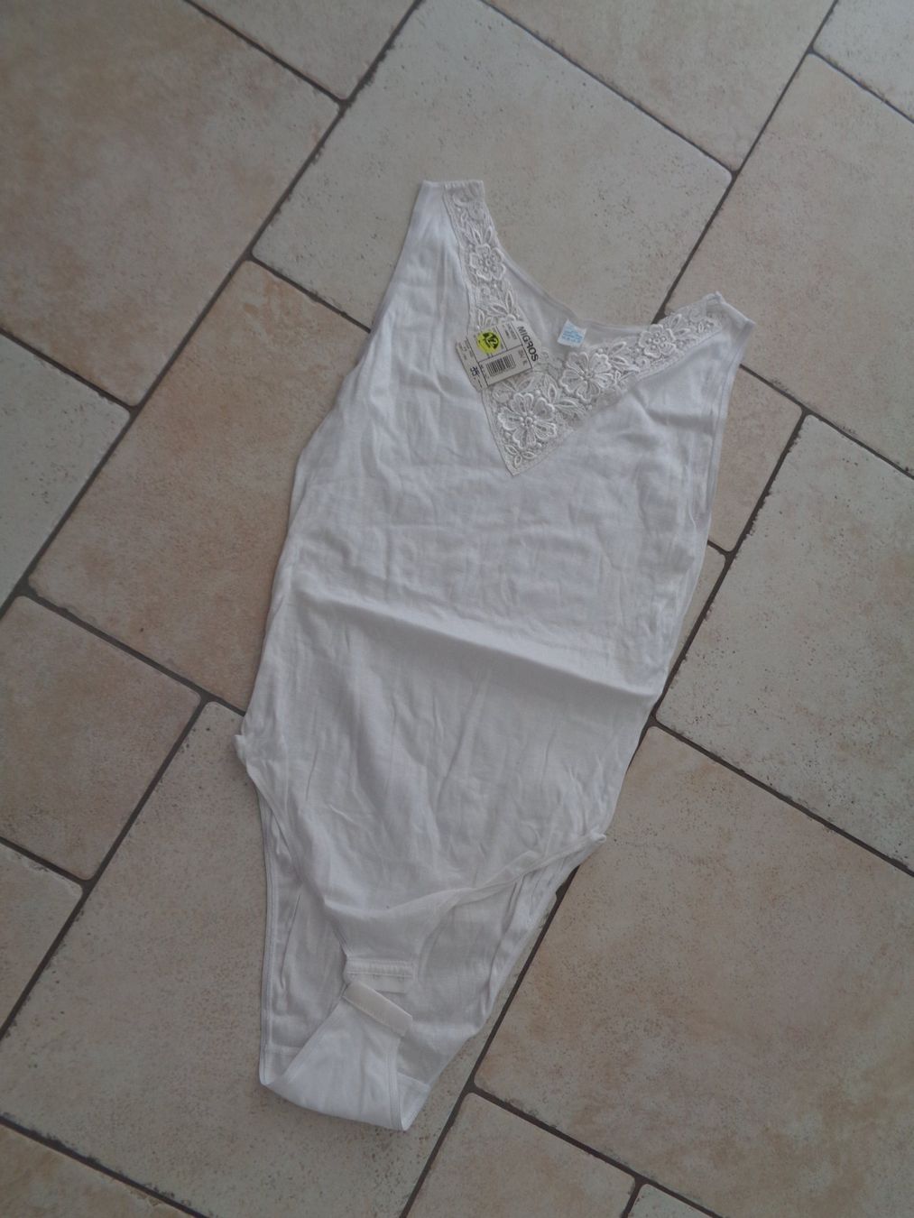 Migros Altra biancheria intima: Body  Migros  Grösse XL – Nuovo (secondo la descrizione) da Kreuzlingen venduto da Robi-2003