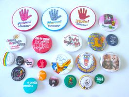 23 Broche aus metall