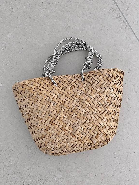 Altro per la casa: Kleiner Korb mit Silber Griffen NEW – Nuovo e nell'imballaggio originale da Merlischachen venduto da GlamGarb 1