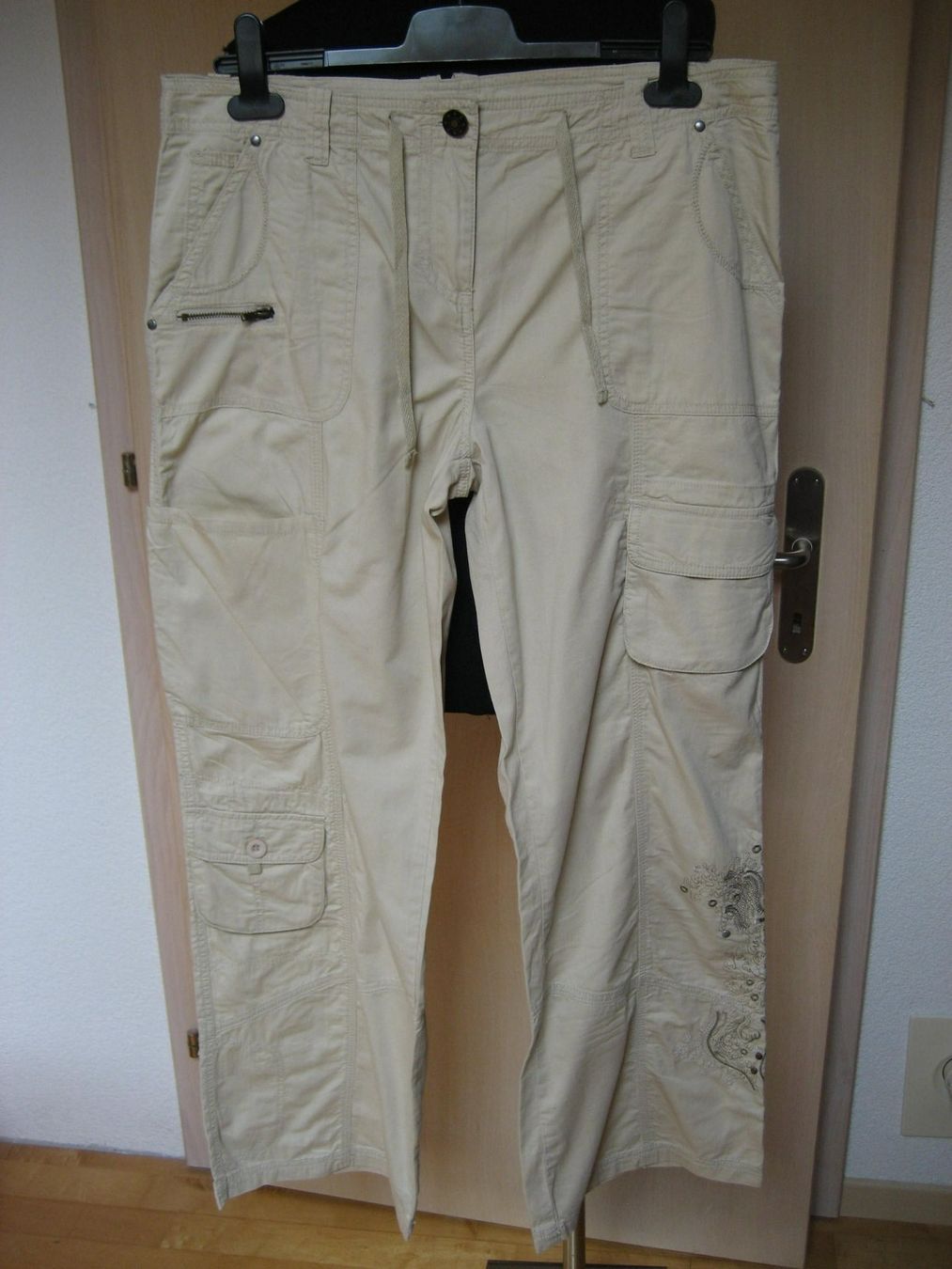 Pantaloni: Pantalon été taille 42, neuf – Nuovo e nell'imballaggio originale da Delémont venduto da marryb