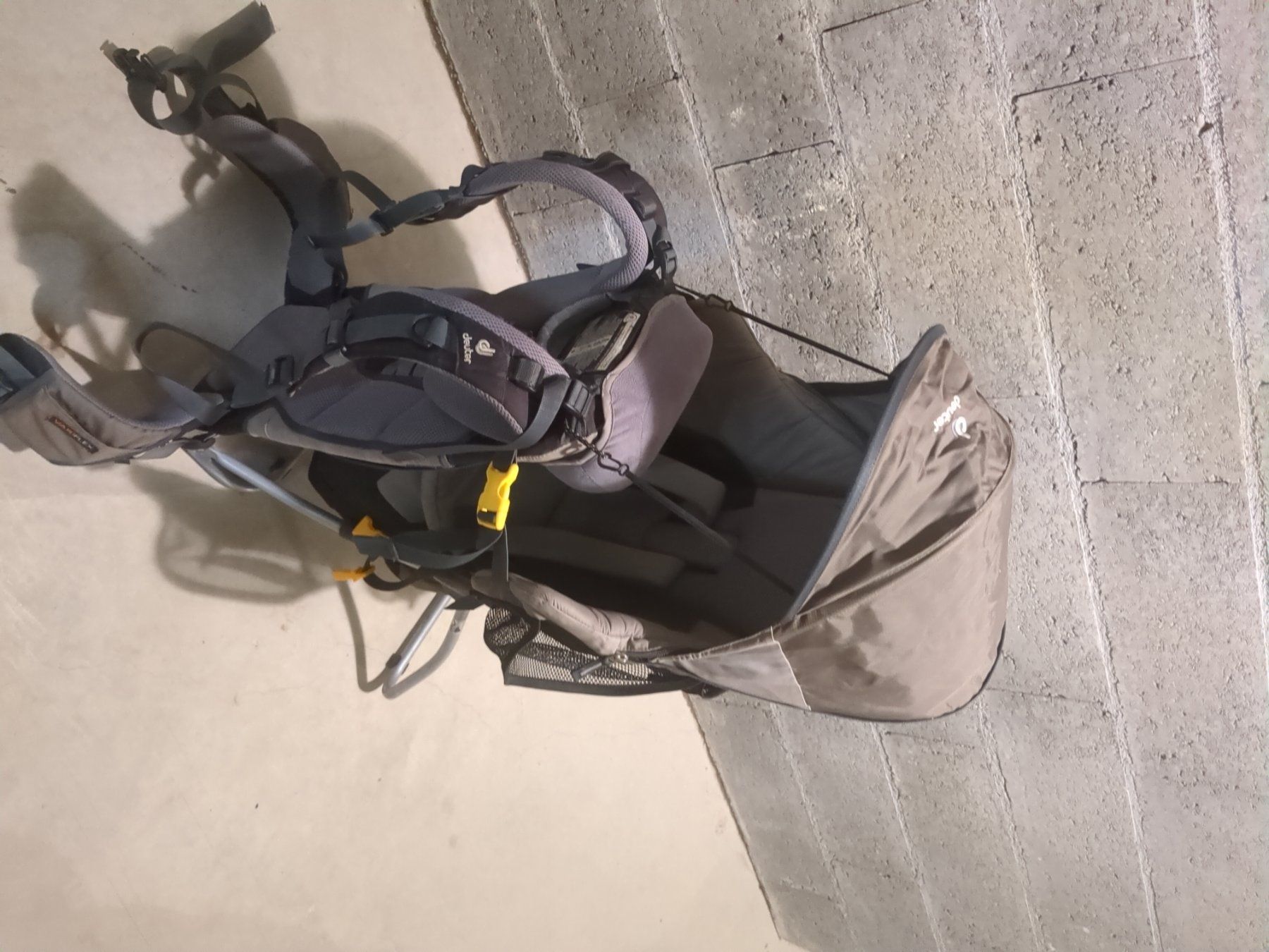 Deuter Marsupi portabebè: Sac a dos porte enfants deuter – Usato da Marly venduto da Marcbovigny 3