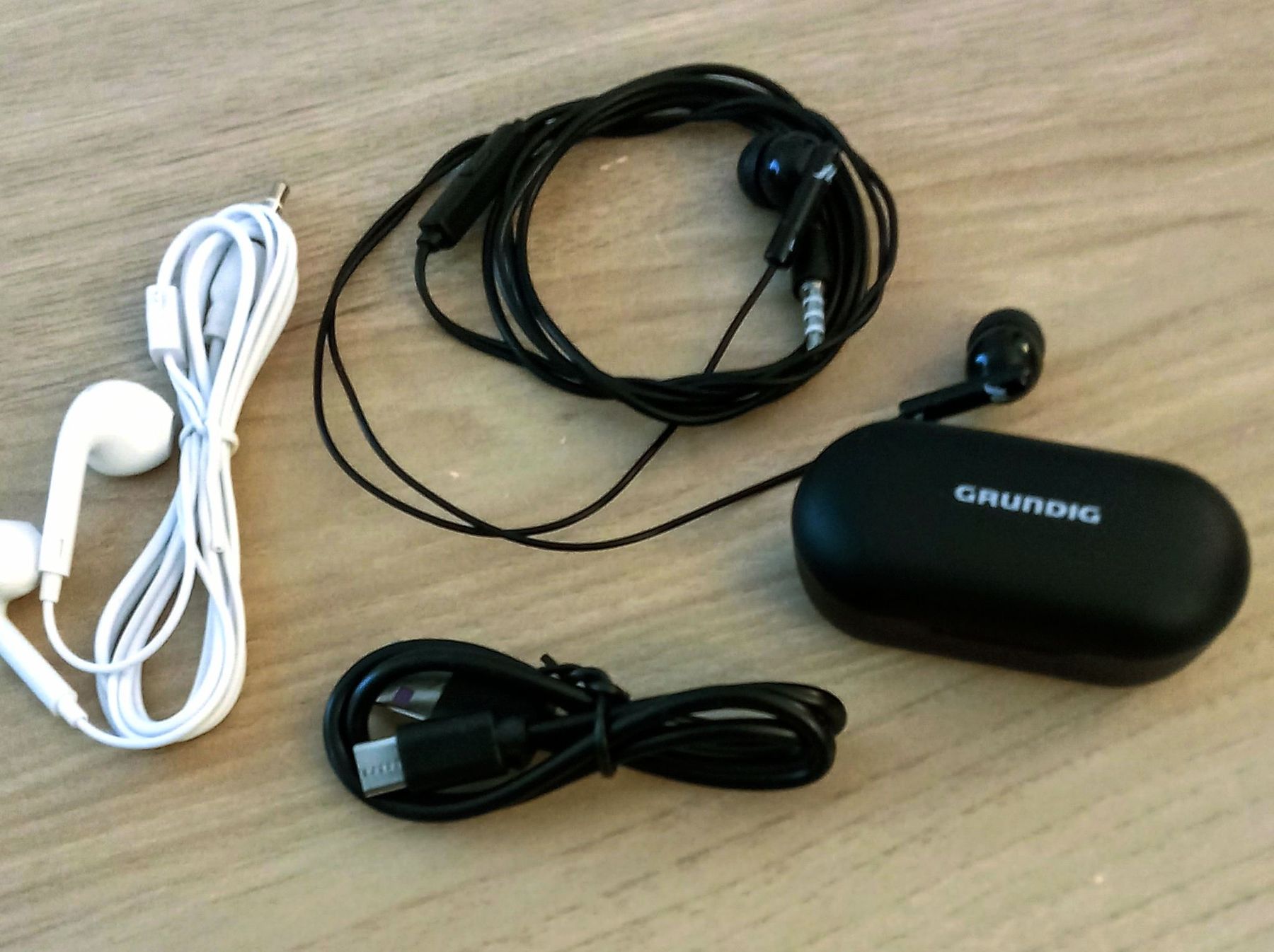 Tragbarer Mediaplayer: MP3 Player, Kopfhörer, SD Karten – Neu (gemäss Beschreibung) aus Liebefeld von CD-Urs 4