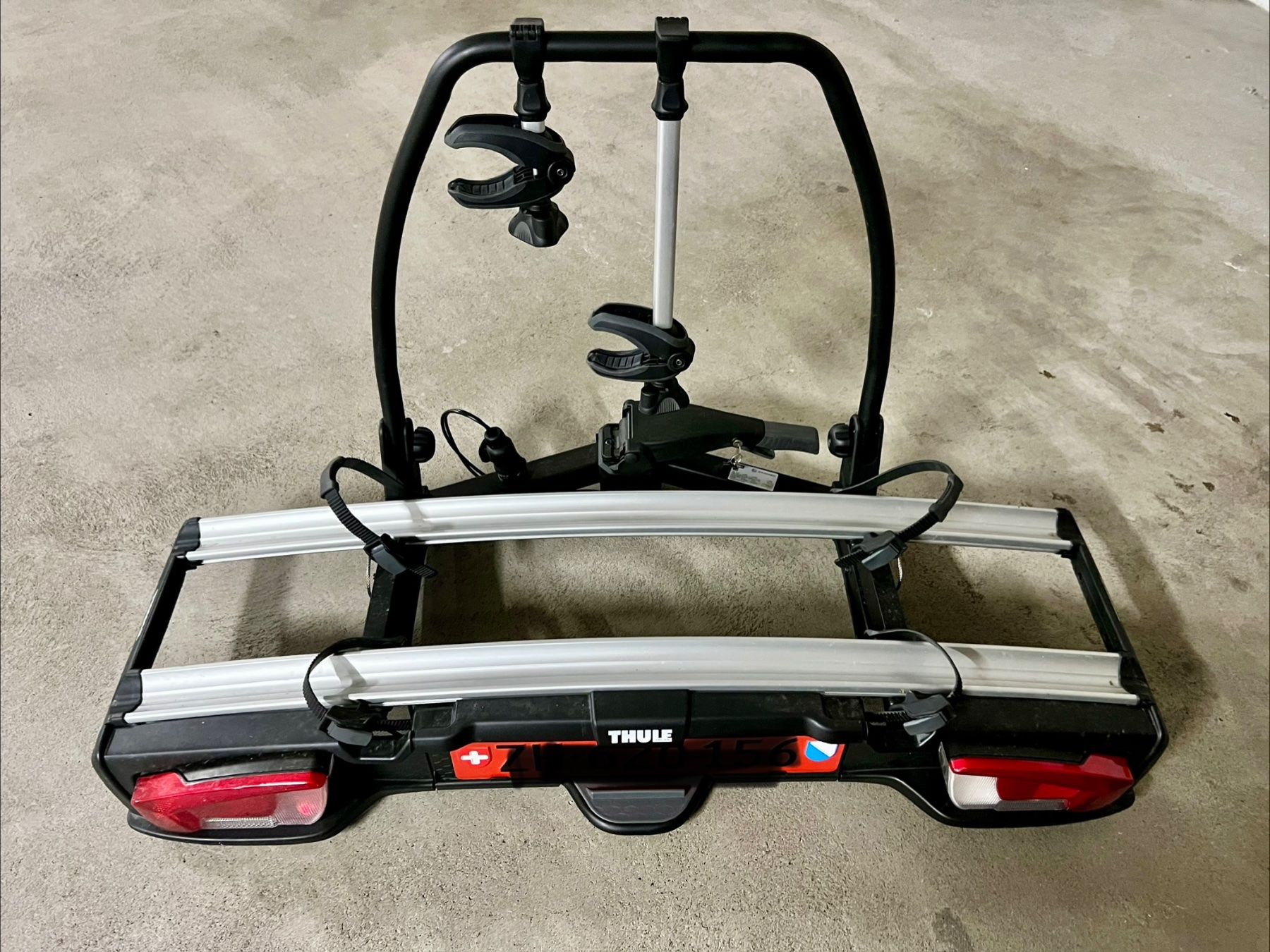 Ganci per rimorchio: Thule VeloSpace XT2 Fahrradträger – Usato da Lufingen venduto da Pepe0