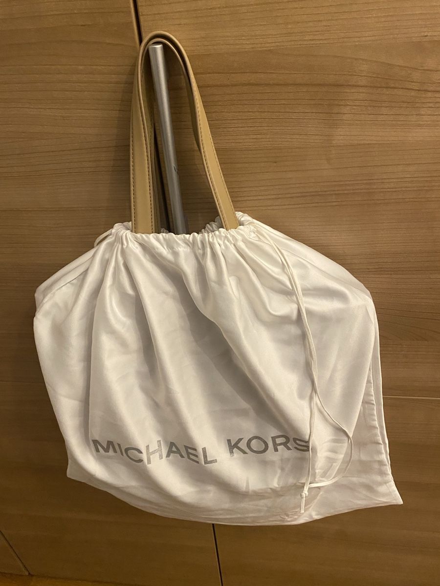 Michael Kors Borse da donna: Michael Kors Tasche – Nuovo e nell'imballaggio originale da Kaiseraugst venduto da RJ03 3