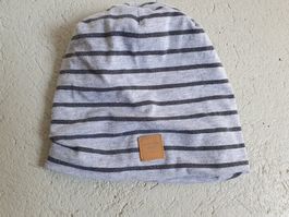 Beanie gestreift grau schwarz guter Zustand