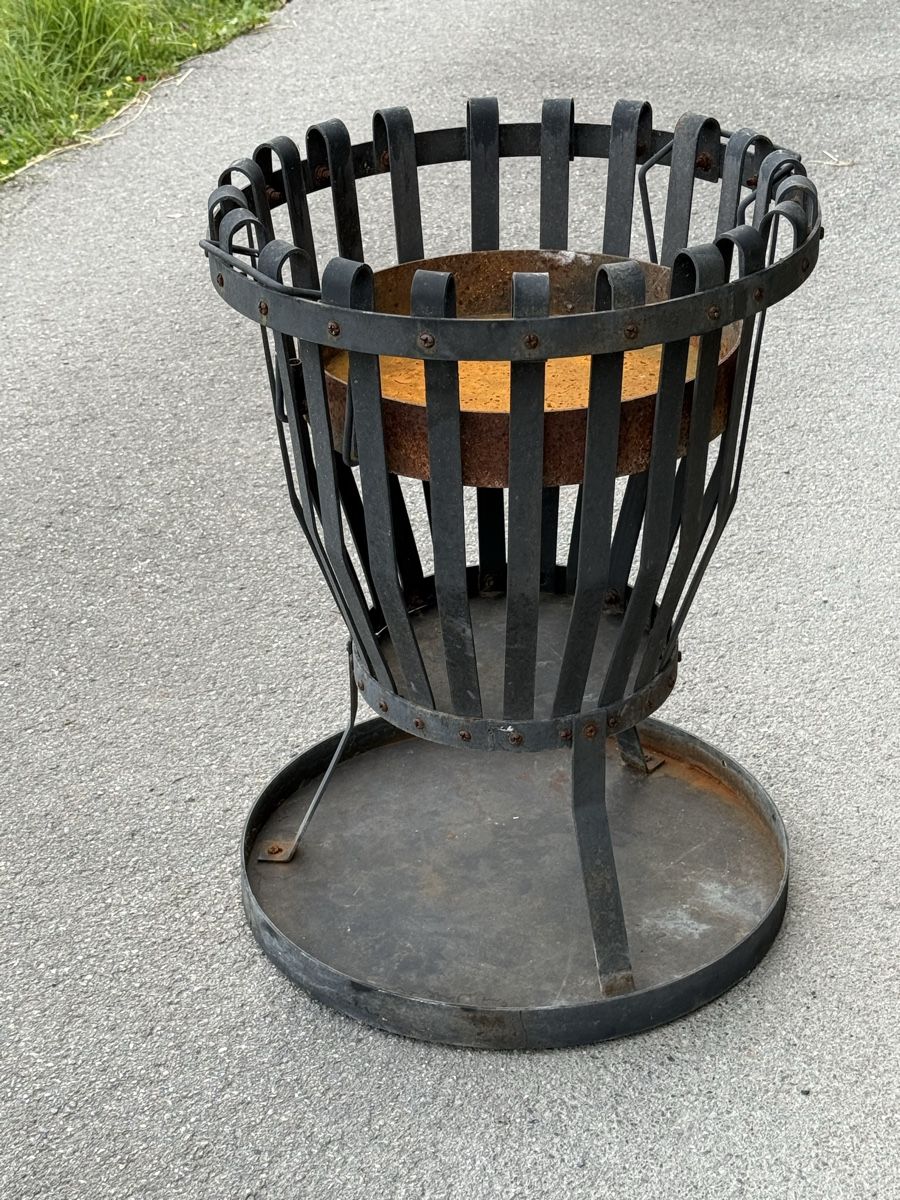 Bracieri: Feuerkorb Feuerschale Metall Durchmesser 48cm – Usato da Konolfingen venduto da petzipetz
