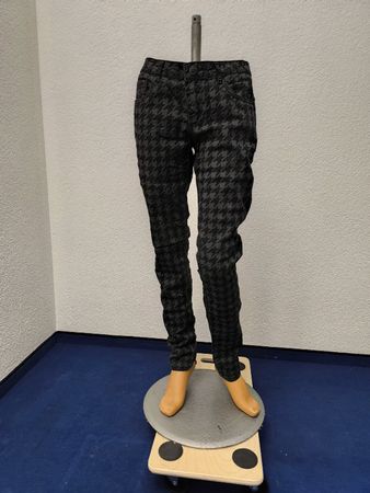 Hosen mit coolen Muster - Gothic, Punk, Emo
