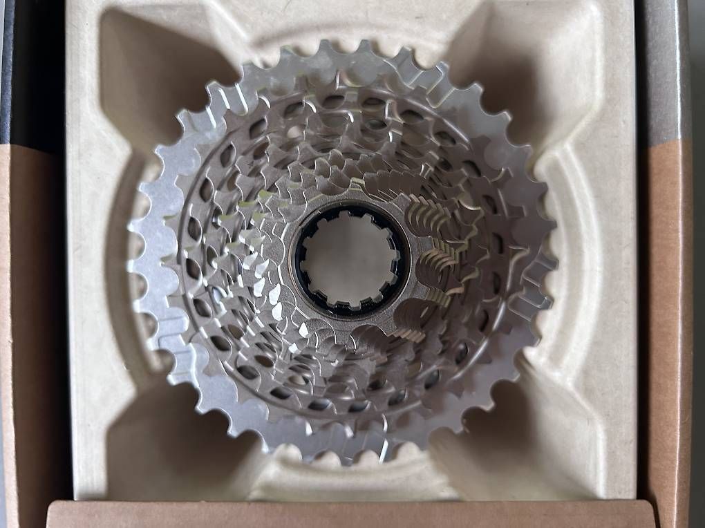 Ersatzteile: SRAM Red (neuf) 10-33 cassette – Gebraucht aus Réchy von chami1975