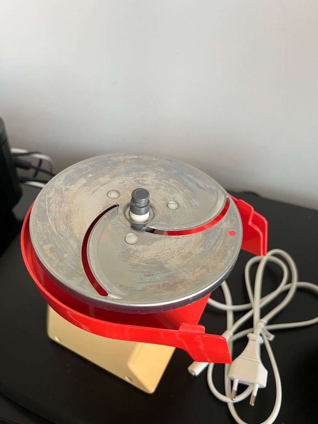Zyliss Elettrodomestici da cucina: Zyliss electronic Gemüseschneider mit 5 x Scheiben – Usato da Jona venduto da Sariksa 6