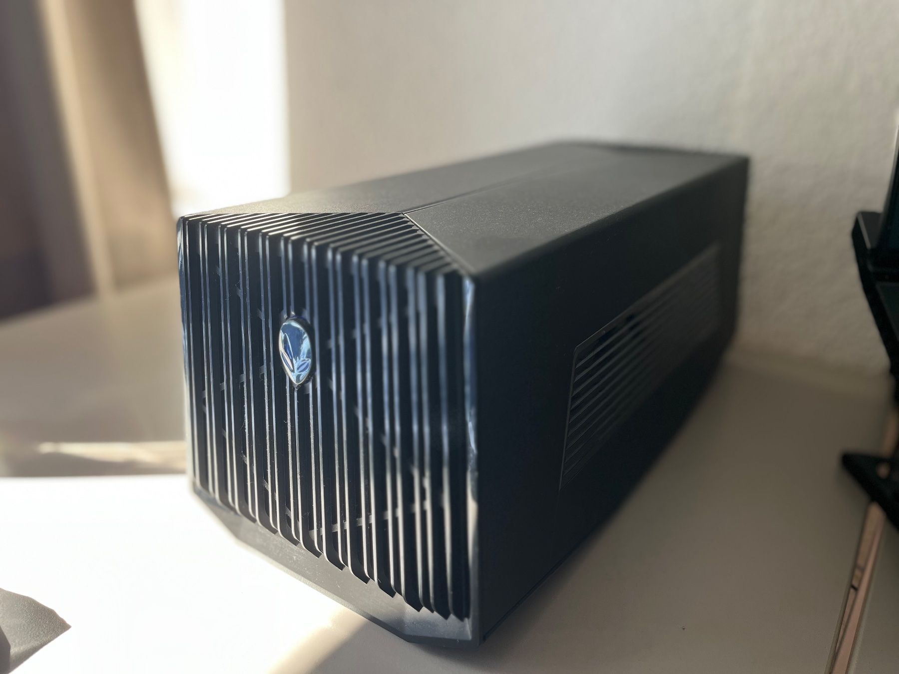 Grafikkarten: Alienware Graphics Amplifier – Gebraucht aus Zug von  3