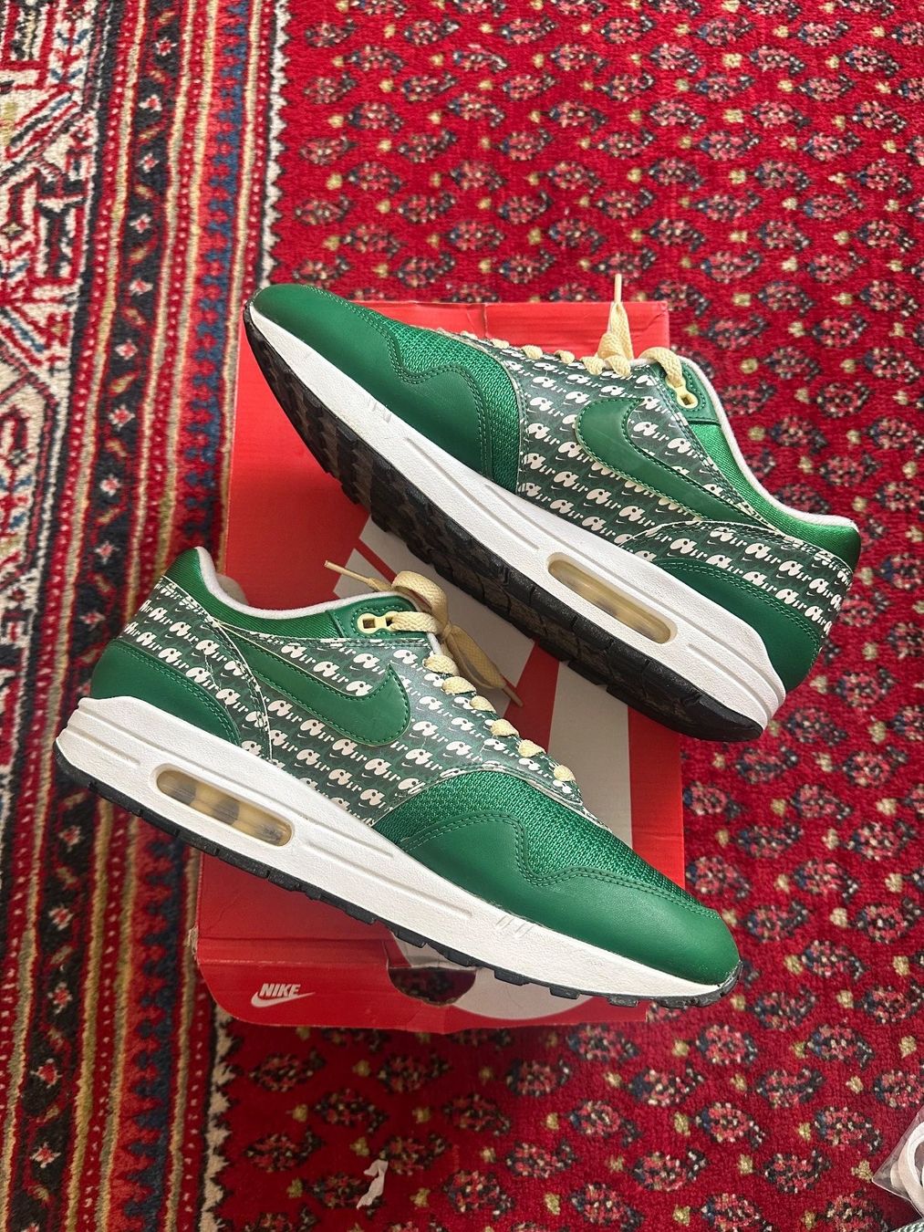 Nike Herrenschuhe: Nike Air Max 1Limeade  EU44.5/US10.5 – Gebraucht aus Zürich von admiraljh 1