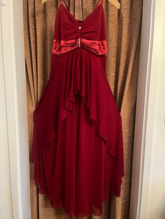 1x getragenes Abendkleid Gr42