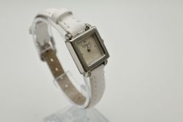 Damen Uhr neues Band (Läuft mit Garantie)