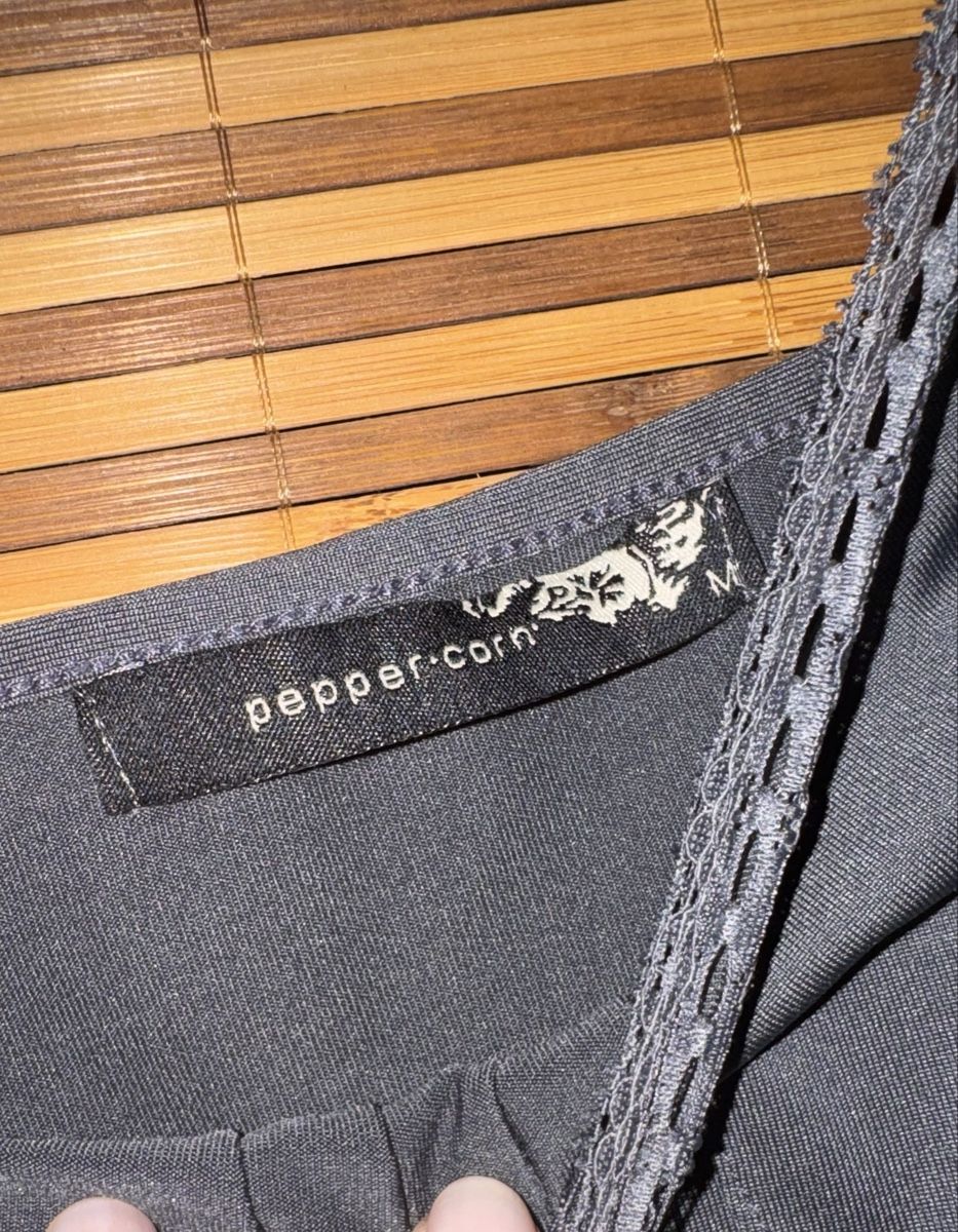 Tops: Top grau von pepper.corn, M – Gebraucht aus Gümligen von morticiaaddams 1
