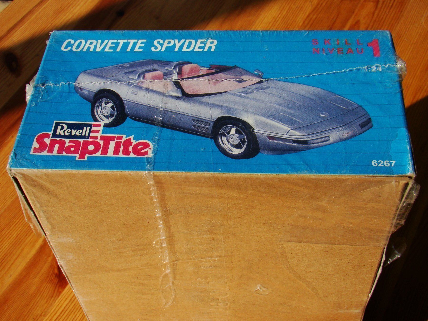Revell Modellini d'auto: Revell Corvette Spyder ASC 1:24 #6267 – Nuovo e nell'imballaggio originale da Châtillens venduto da rei_y82w 4