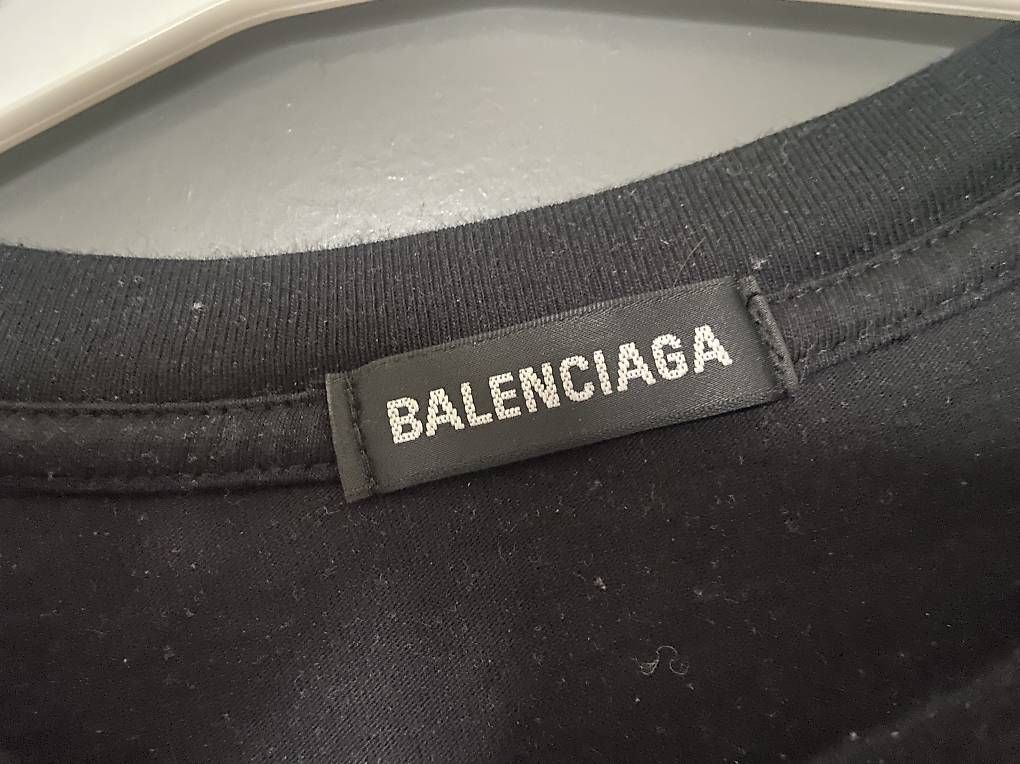 T-shirt: T-shirt Balenciaga – Usato da Ste-Croix venduto da Iligo 2