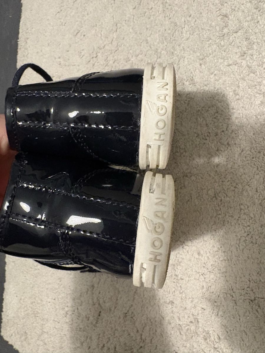 Hogan Scarpe per ragazzi: Hogan Rebel Kinderschuhe Gr. 21 – Usato da Zürich venduto da Anushka86 1