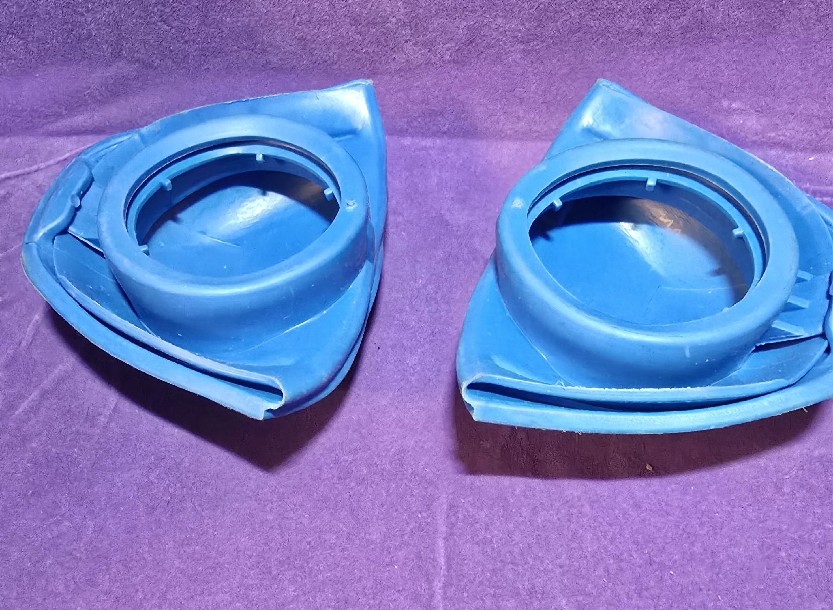 Tutti pezzi di ricambio auto: Scheibenwasser deckel 2stk. Neu – Nuovo e nell'imballaggio originale da Wangs venduto da Restposten.Garage 3