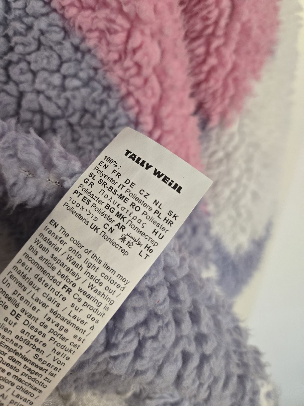 Maglioni & Felpe: Fleece-Pulli mit Berg-Design, Gr. L – Usato da Dübendorf venduto da Timulka 3