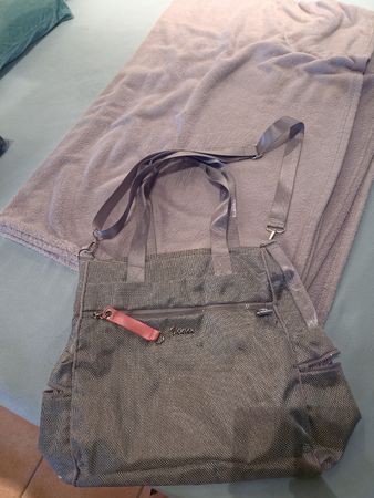 Tasche grau Innenfutter Muster guter Zustand