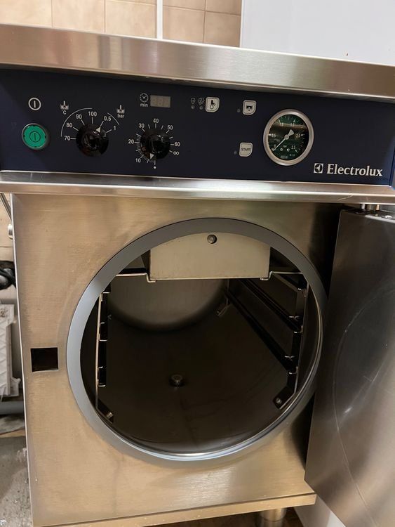 Elettrodomestici da cucina: Gastro Electrolux Profi Drucksteamer - ungeprüft. – Usato da Merenschwand venduto da Kafor77 1