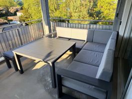 Balkonlounge Set, Tisch, Bank, Eckelemente Grau,Top Zustand