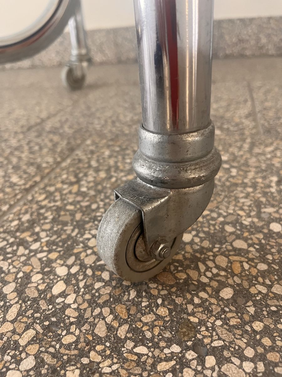 Guardaroba: Kleiderständer Vintage Industrial Design – Usato da Zürich venduto da Luigifarniente 5