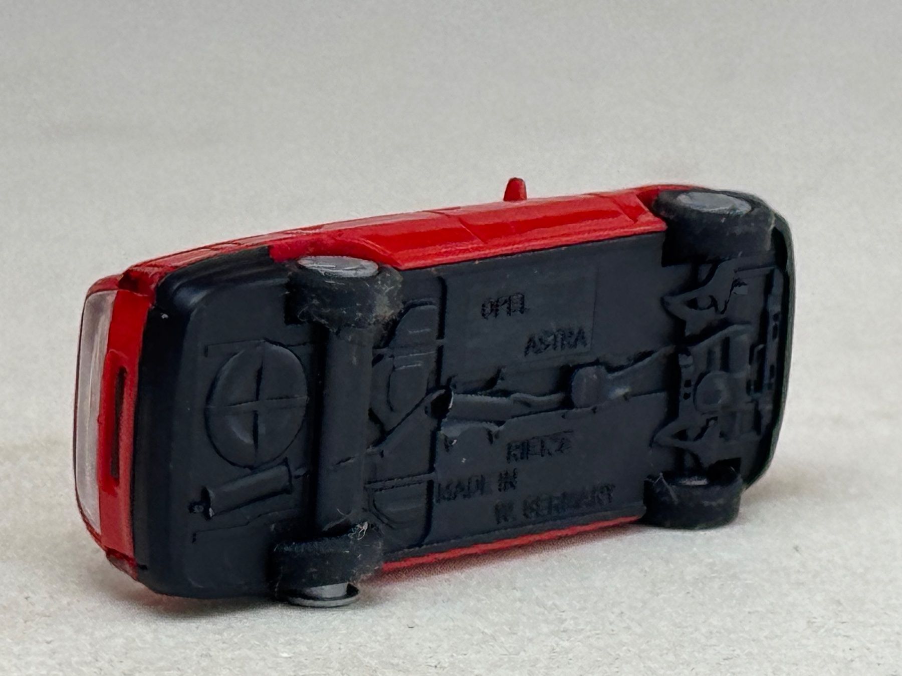 Praliné Modellini d'auto: VE1- Herpa Opel Omega rot – Usato da Elm venduto da Wikmtz 2