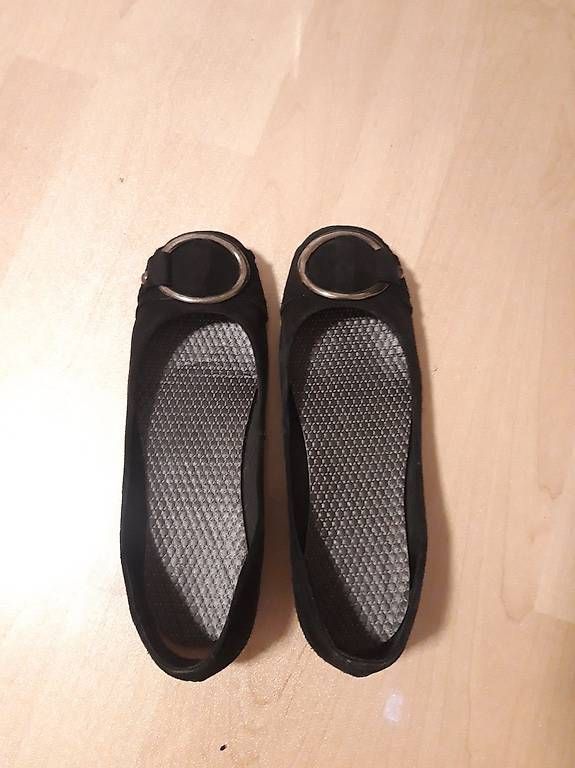 Chaussures femmes: Ballerinas Grösse 38 – D'occasion à Oberuzwil par mic_7ppv