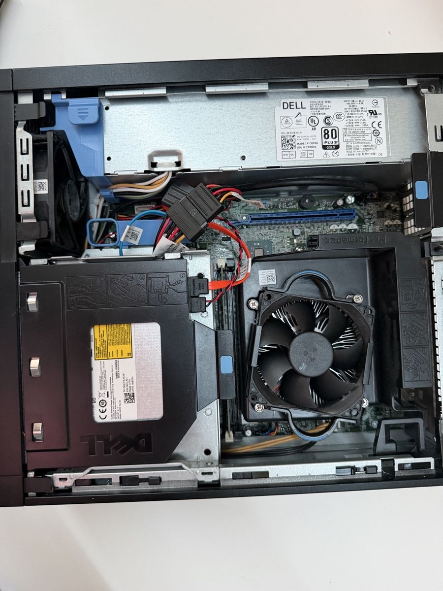 Dell PCs: Desktop PC Dell Optiplex 9020 Small Form Factor gebraucht – D'occasion à Thalheim AG par Crash_20 2
