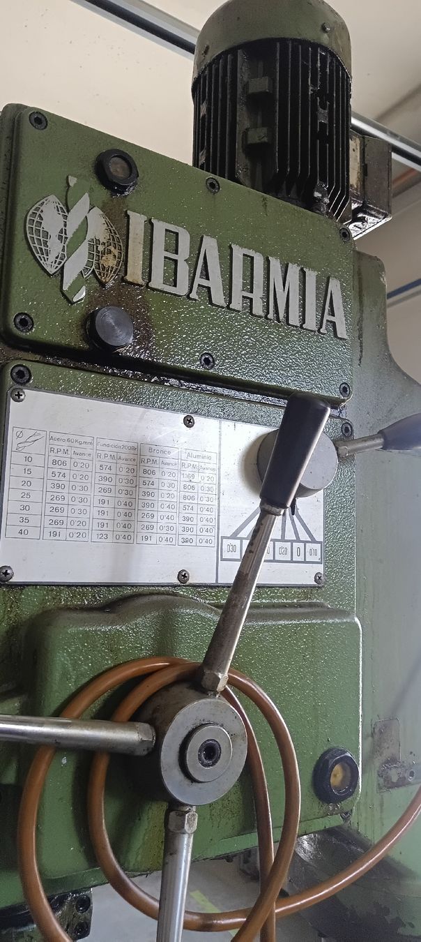 Trapani: Ibarmia A-40 Ständerbohrmaschine – Usato da Wolhusen venduto da mech321 2