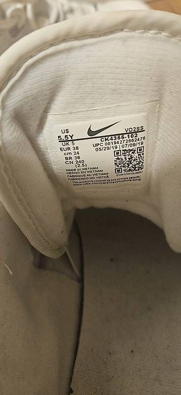 Chaussures femmes: Nike Air Barrage Gr. 38 – D'occasion à Zürich par Kathii01 1