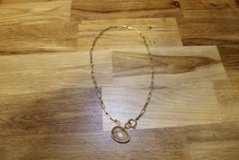 Collier avec charm cristal de roche