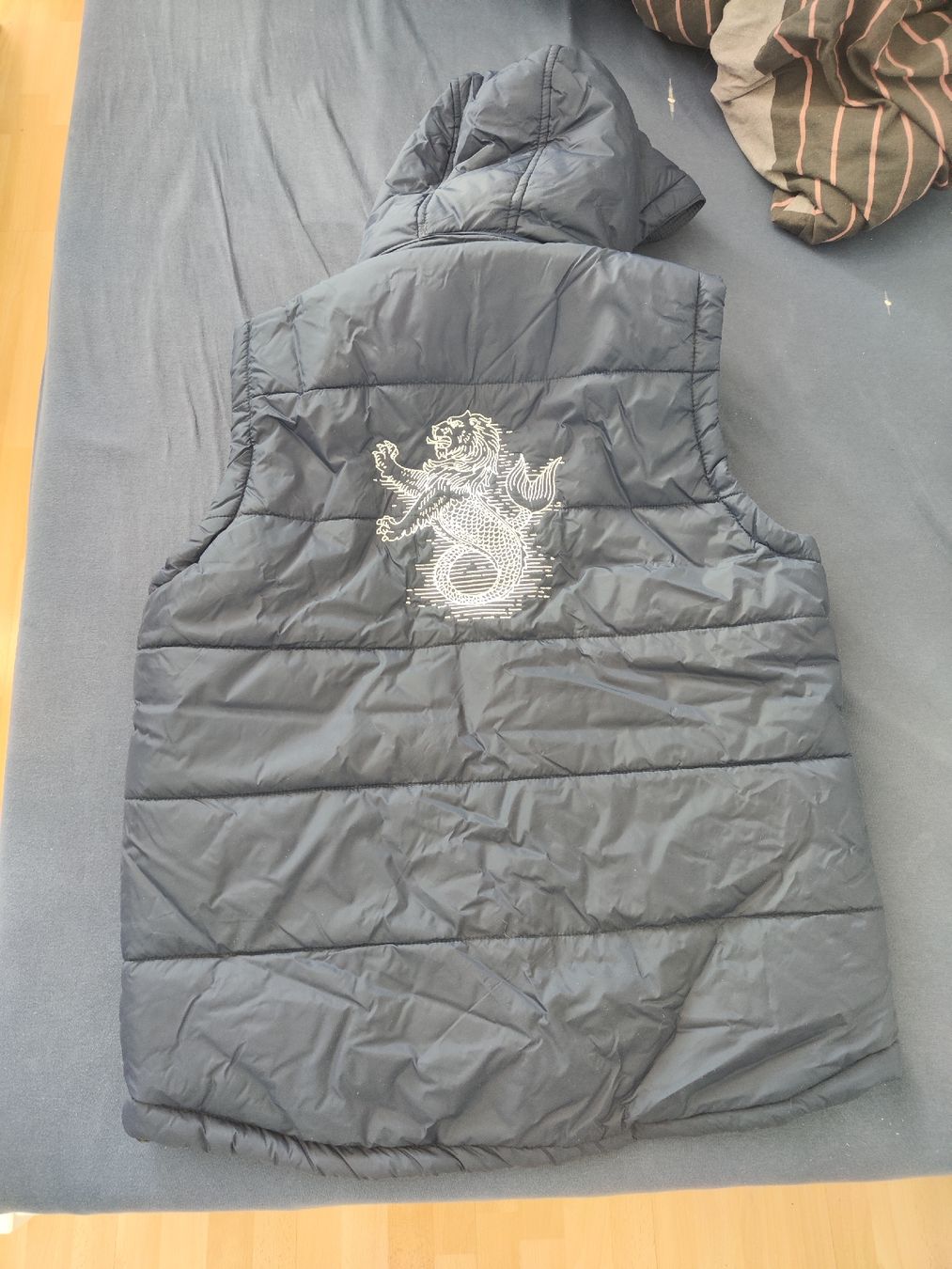 Gilets: Gilet – Neuf avec emballage d'origine à Effretikon par Jael.lo 2