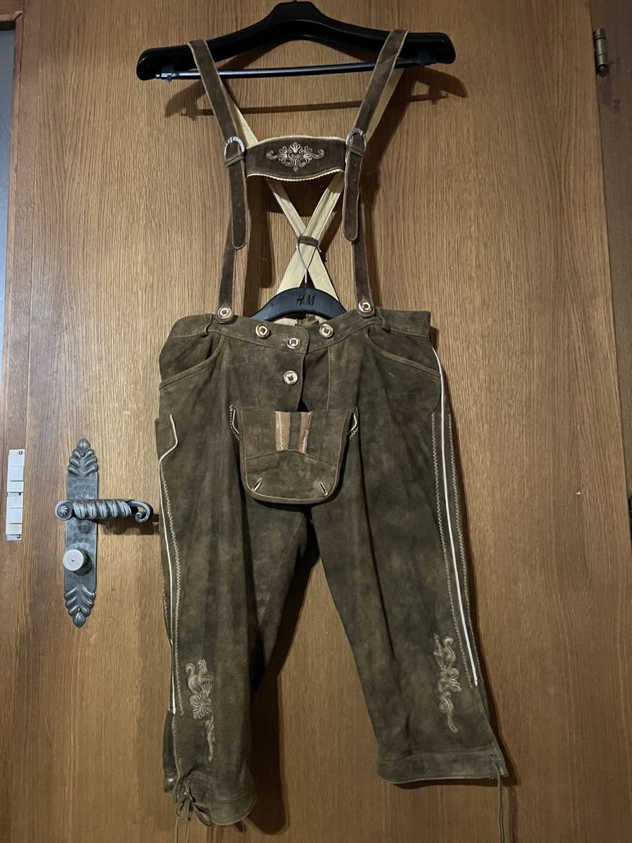 Costumi: Damen Lederhose – Usato da Oerlingen venduto da Lucaphil01 2