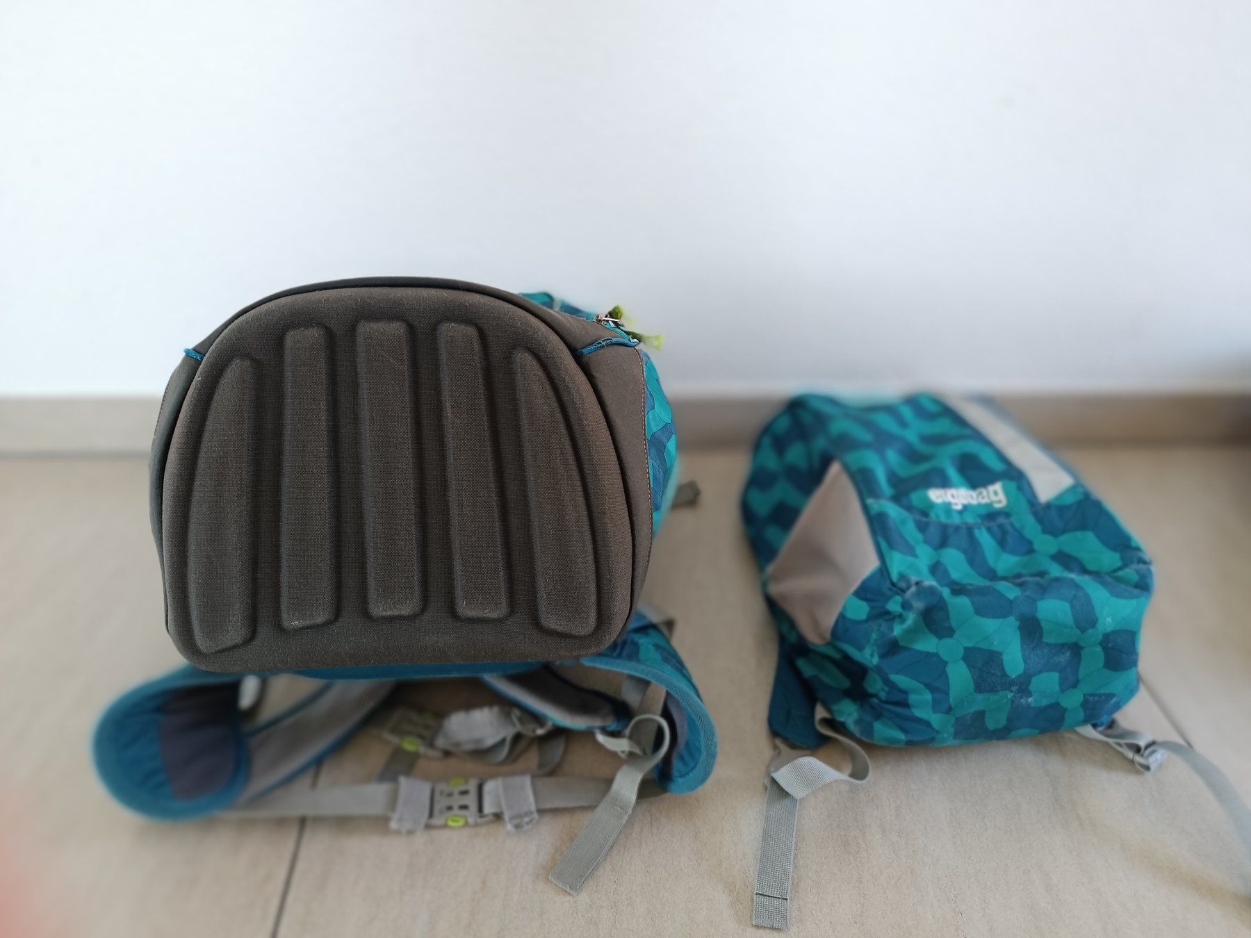 Allestimento di negozi e stand fieristici: Schulrucksack Ergobag "EiszauBär" mit Turnsack – Usato da Bottenwil venduto da ruli2007 2