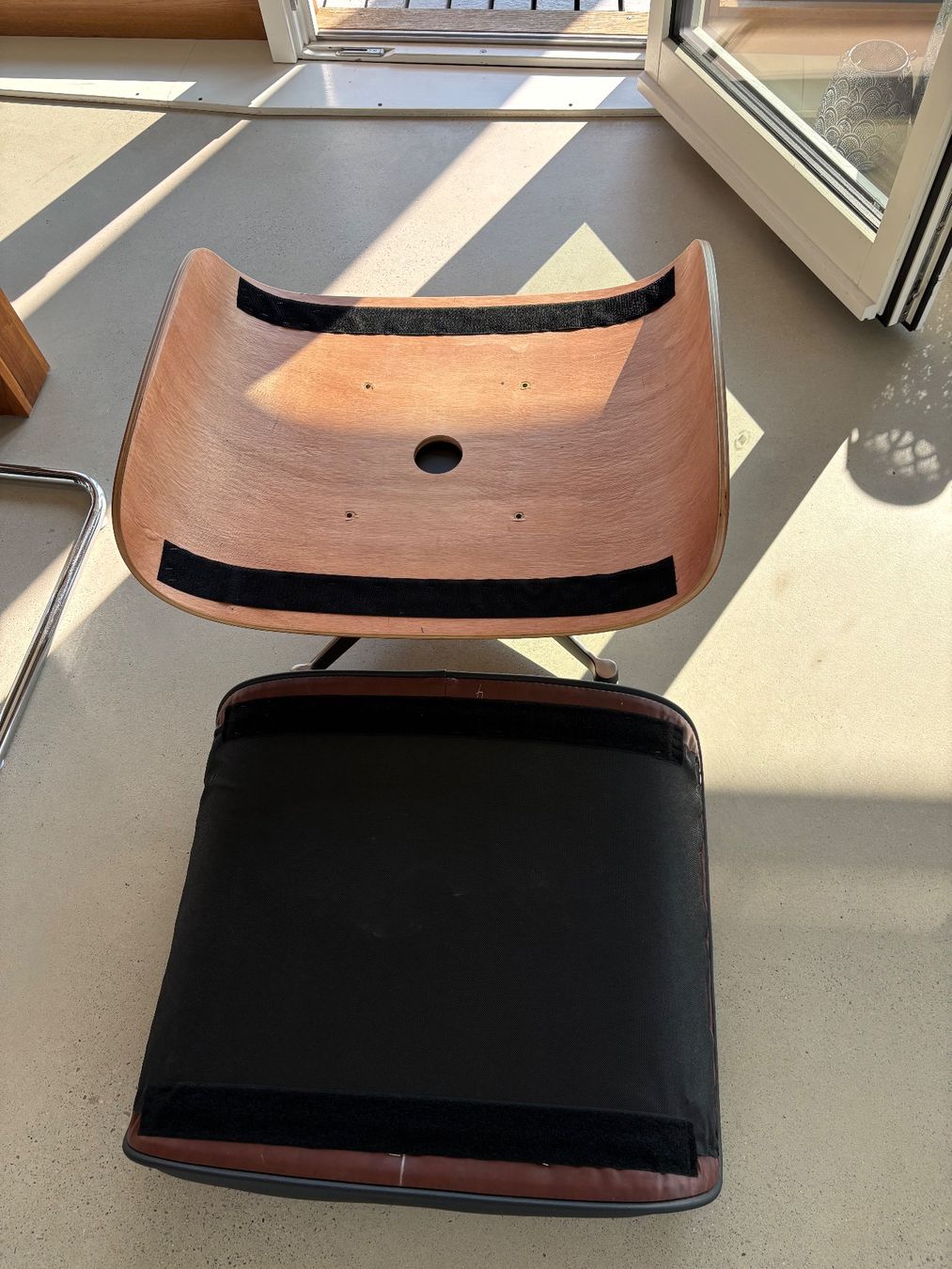 Poltrone: Designer Lounge Sessel und Ottoman - Echtes Leder – Nuovo e nell'imballaggio originale da Münchenstein venduto da AndreHaus 7