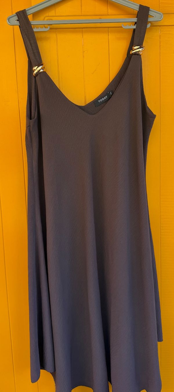 Kleider: Braunes Kleid / Gr. XL – Gebraucht aus Zermatt von cacador