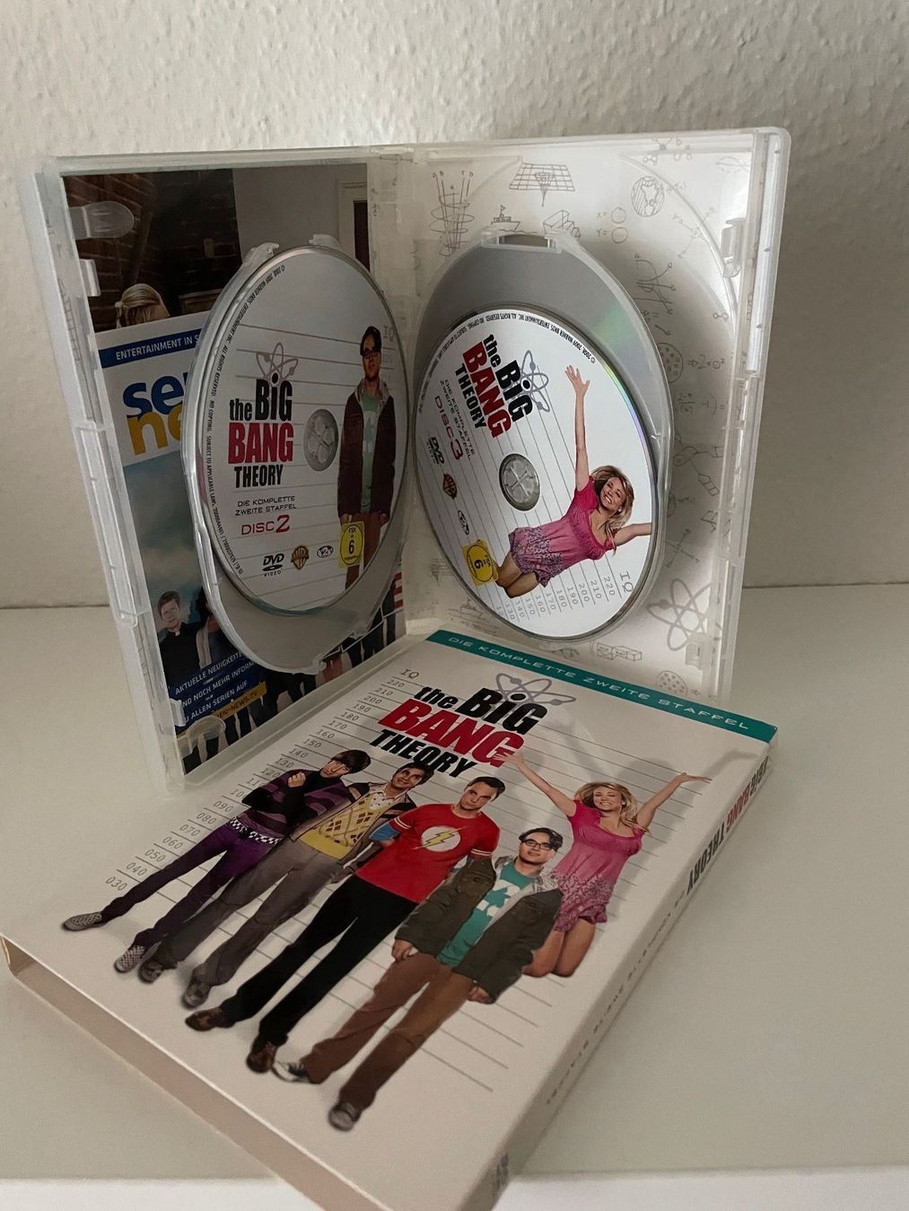 Tutti i DVDs: The Big Bang Theory – Nuovo (secondo la descrizione) da Riehen venduto da M.S.DVD 4