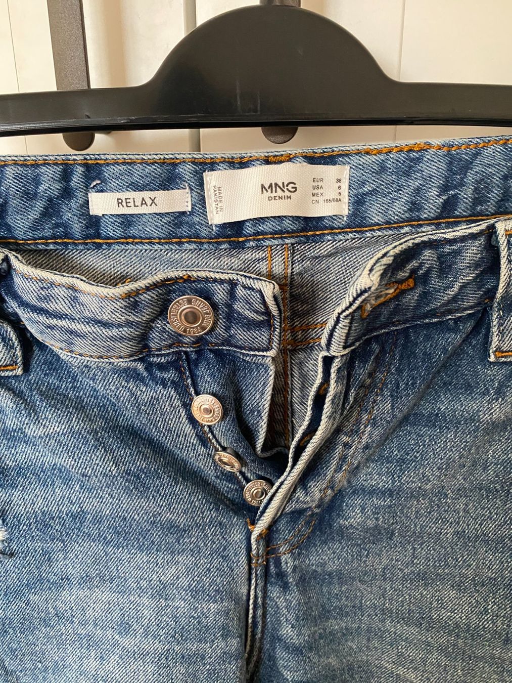Mango Jeans: Mango Jeans Relax Gr. 38 – Nuovo (secondo la descrizione) da Unterengstringen venduto da cck_ 1