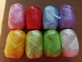 8 Rollen Geschenk and Kunststoff bunt neu