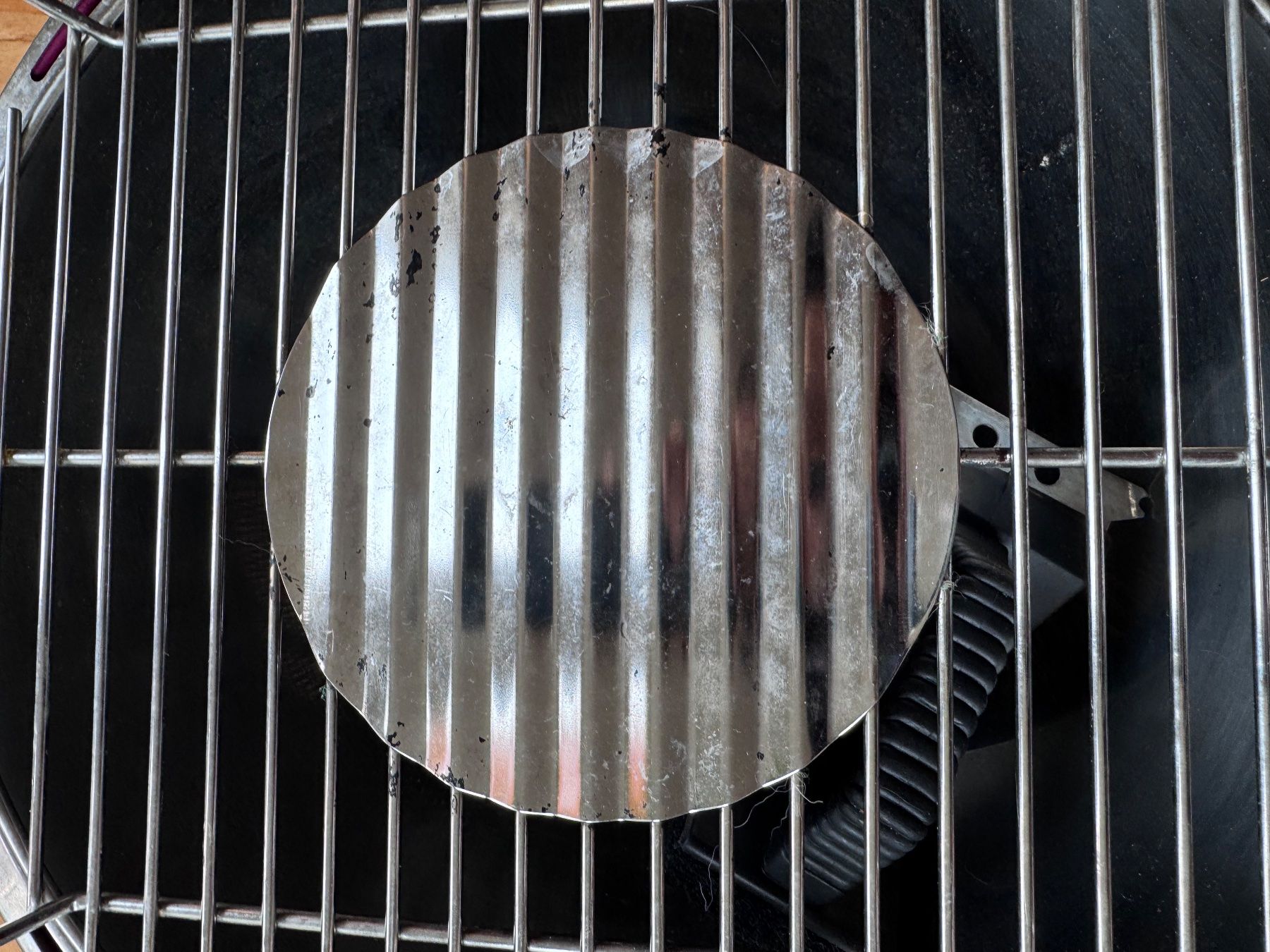 Lotusgrill Grills: Tragbarer Holzkohlegrill – Gebraucht aus Birmensdorf ZH von Apg4 1