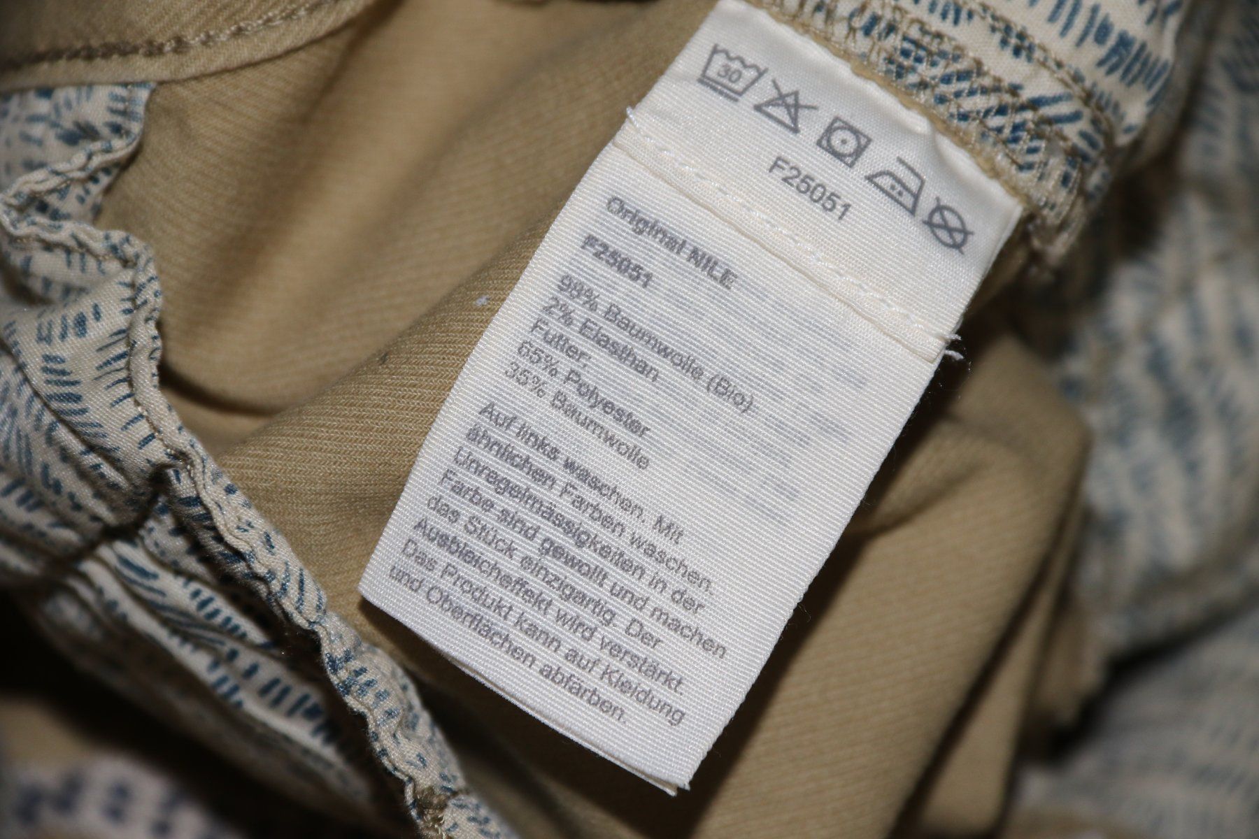 Nile Pantaloni: NILE lässige neue Hose eher Gr.M – Nuovo (secondo la descrizione) da Oberwil-Lieli venduto da Svetlana28 7