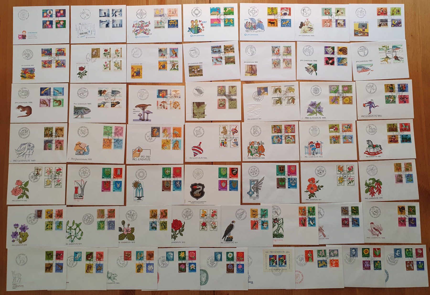 Tutti i francobolli: 52 Pro Juventute FDC 1960 - 2010 – Usato da Dällikon venduto da Minita