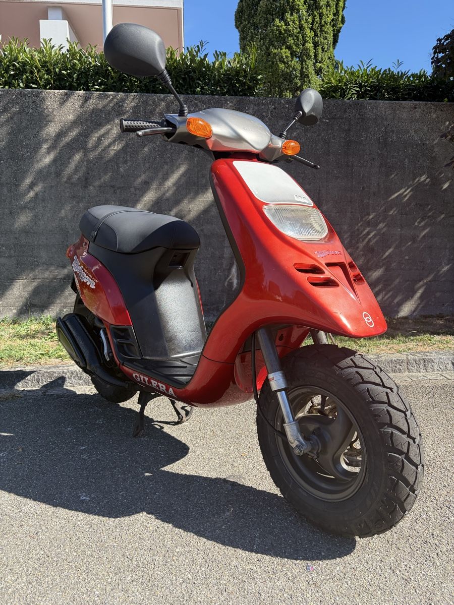 Gilera Scooter: Gilera Typhoon 125 – Usato da Däniken SO venduto da km87 3