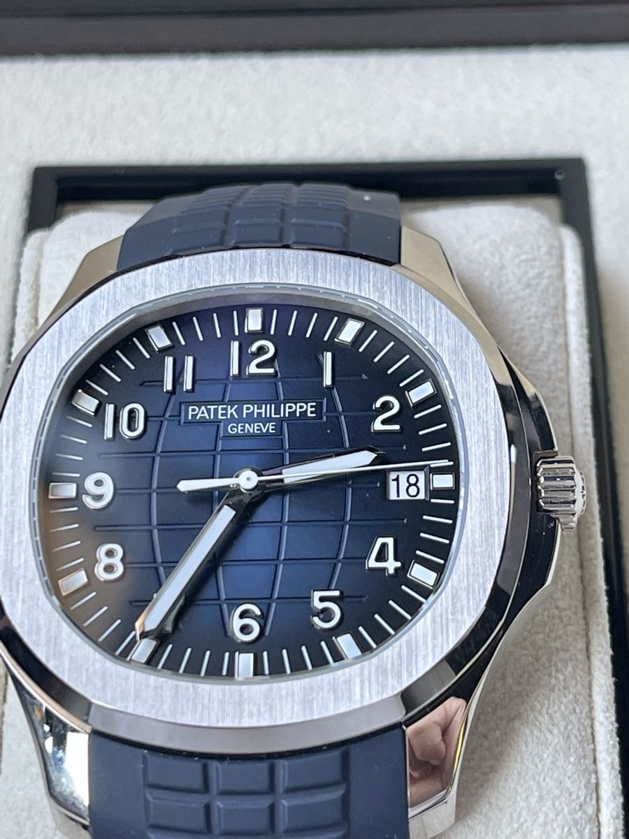 Patek Philippe Orologi: Patek Philippe Aquanaut Ref. 5168G Blue dial Full Set – Nuovo (secondo la descrizione) da Lugano venduto da Superstudiolugano 7