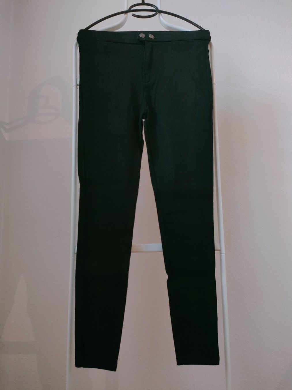 Pantaloni: Wunderschöne Damen Hose schwarz – Nuovo (secondo la descrizione) da Dietikon venduto da MJ_Sporting