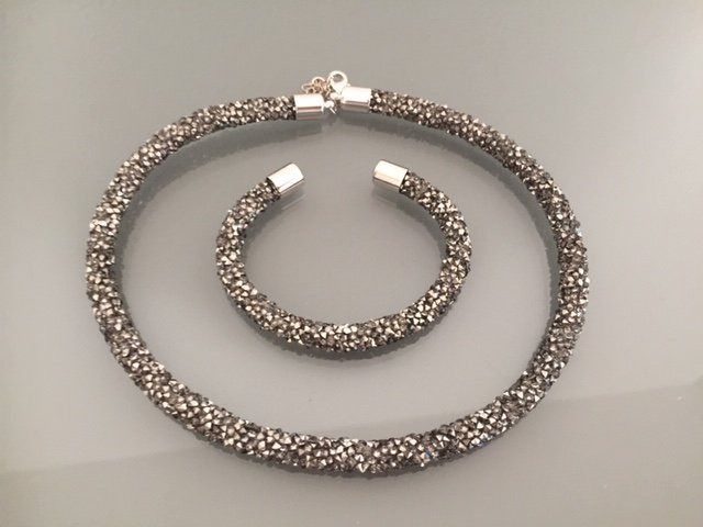 Catenine: Elegantes Modeschmuckset Kette / Armreif – Usato da Bülach venduto da Gluecksgriff