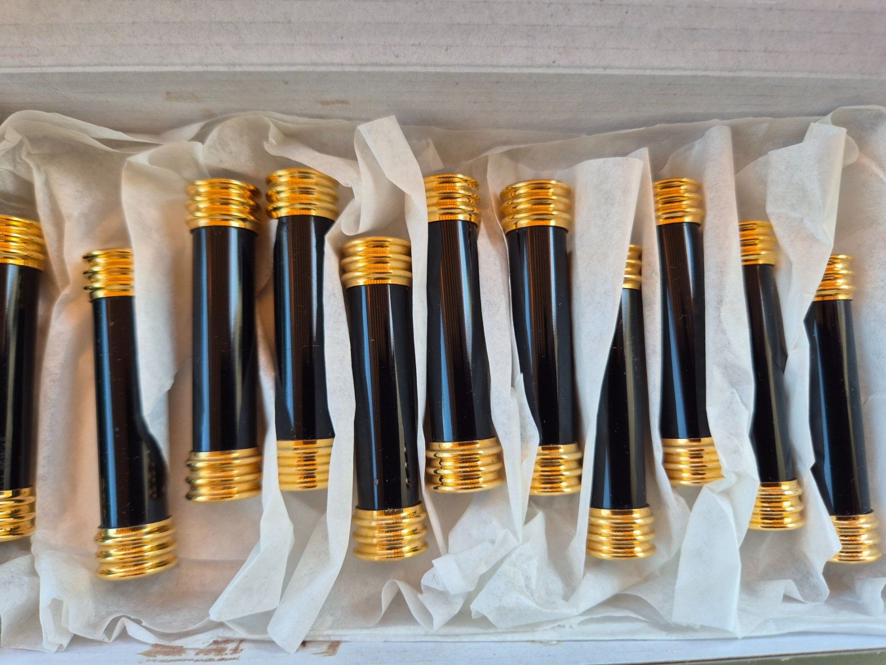 Set di posate: 12 Messerbänke, schwarz-gold – Usato da Bern venduto da aronari 5