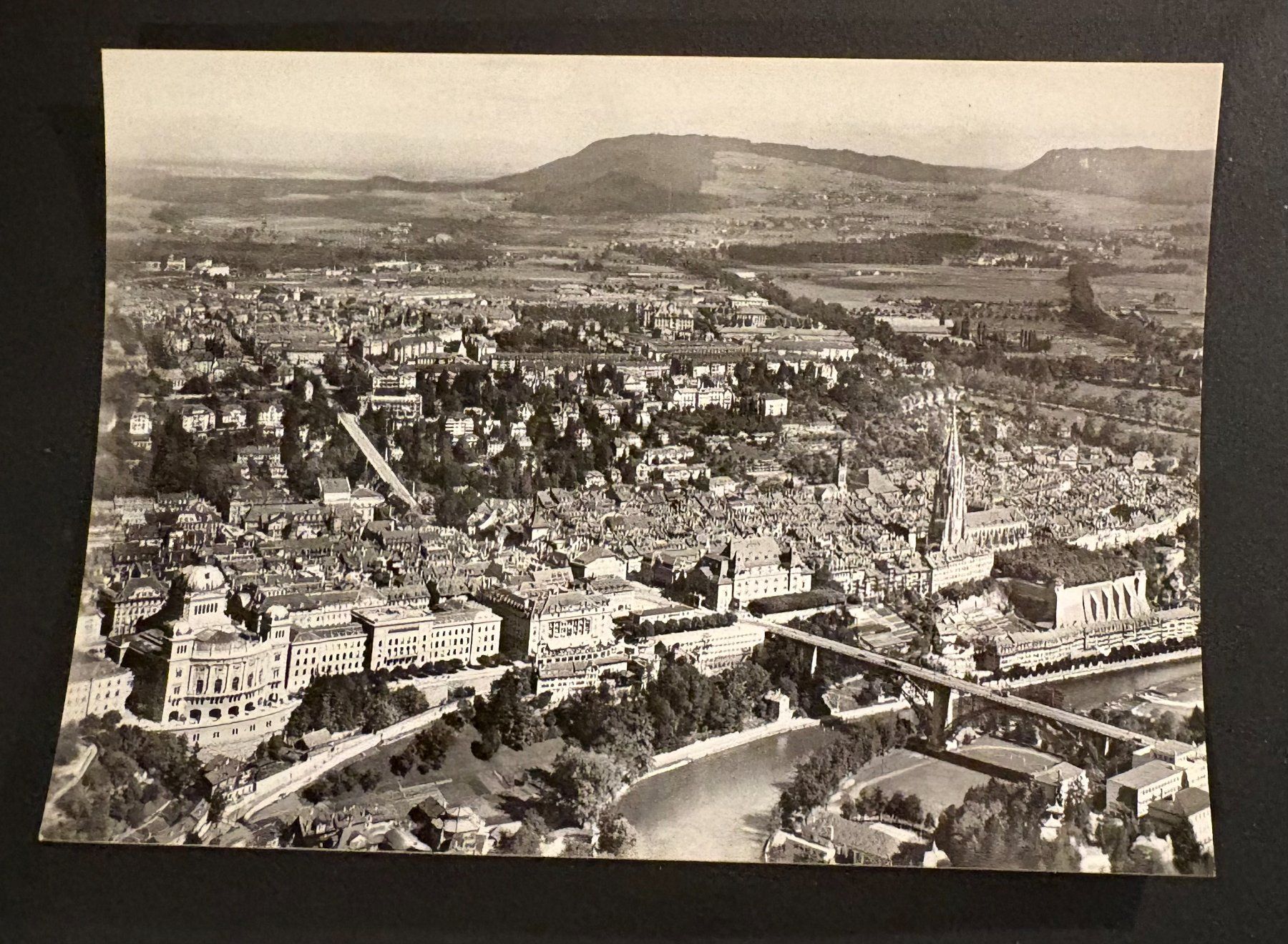 Cartoline postali: ANSICHTSKARTE FLIEGERAUFNAHME BERN – Usato da Ostermundigen venduto da crazy-horse-1840